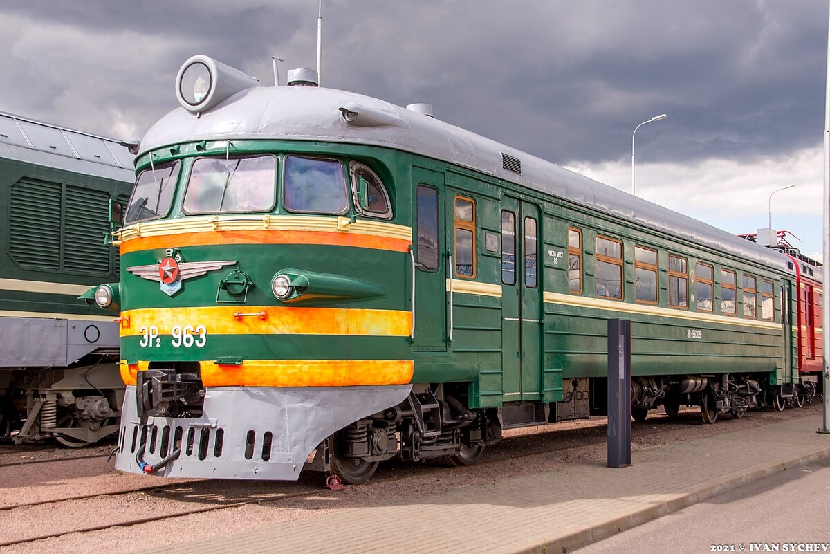 Музей железнодорожного транспорта в Санкт-Петербурге. Часть 4.  Электропоезда и дизельпоезда. | Записки от Ивана | Дзен