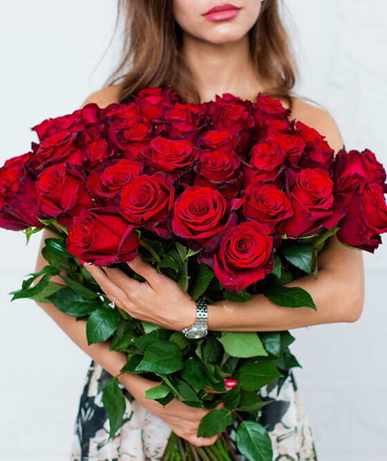 Букет из красных роз