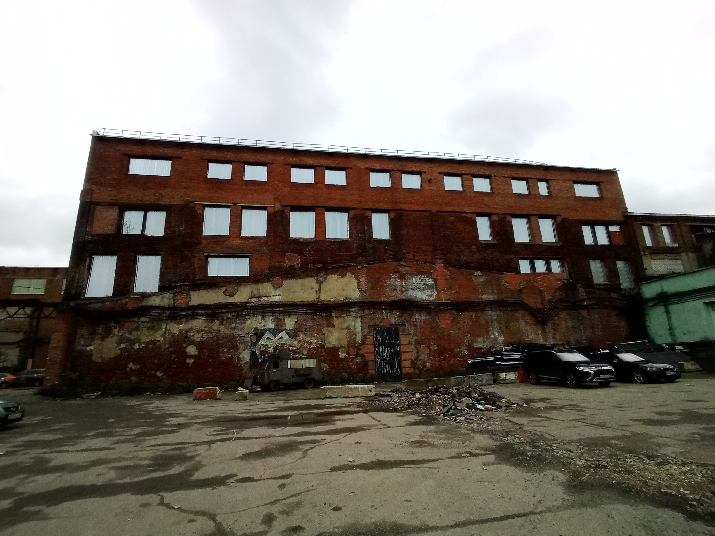 Посетили территорию Ухтомского завода Металлоизделий в Люберцах.0