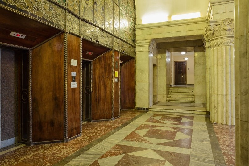 Площадь восстания москва квартиры. Площадь восстания москва квартиры. Гостиница москва высотка кудринская площадь 1. Сталинские высотка на кудринской площади интерьер. Кудринская площадь 1 внутри.