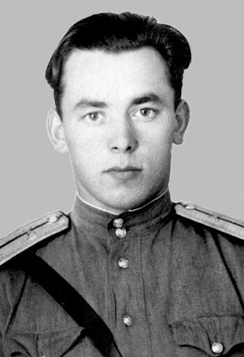 Анатолий Живов