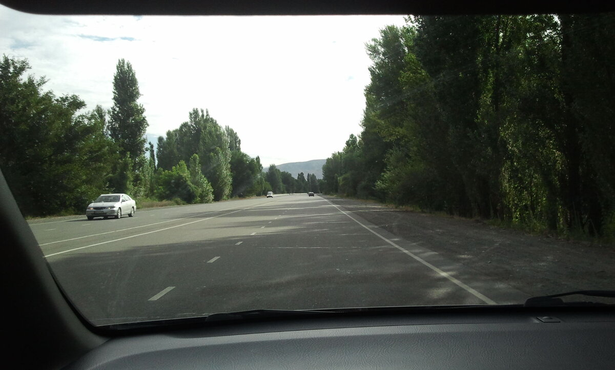 выезжаем из Бишкека.