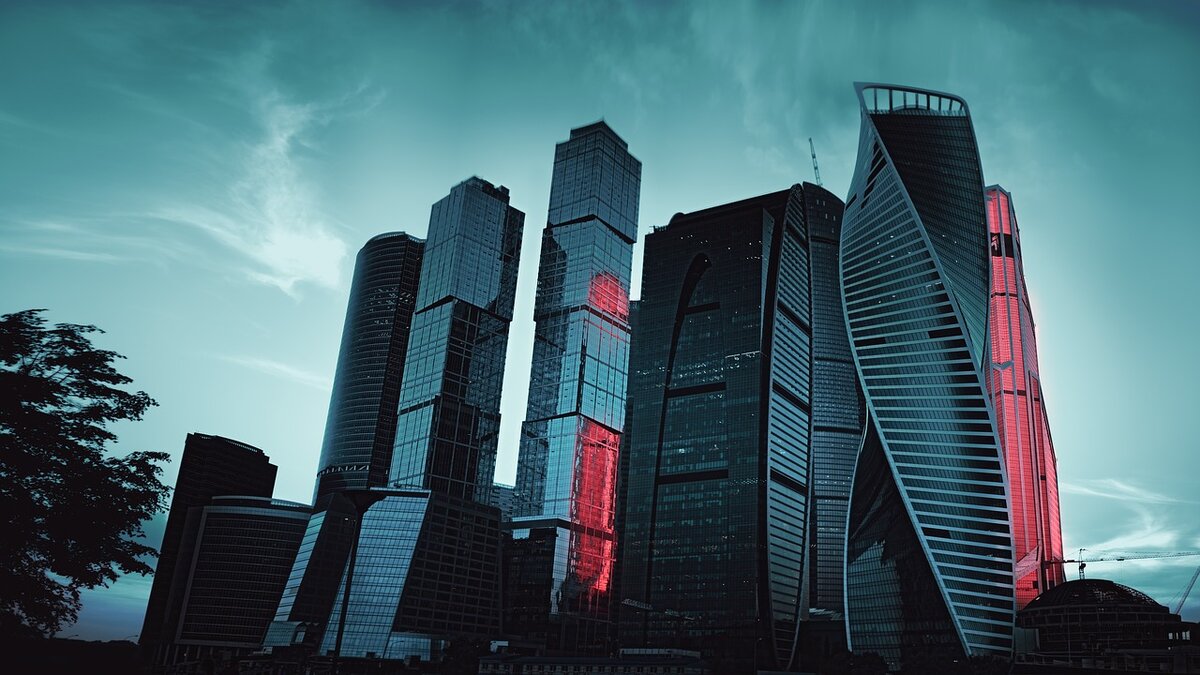 Картинка с https://pixabay.com/photos/moscow-city-russia-metropolis-1568042/