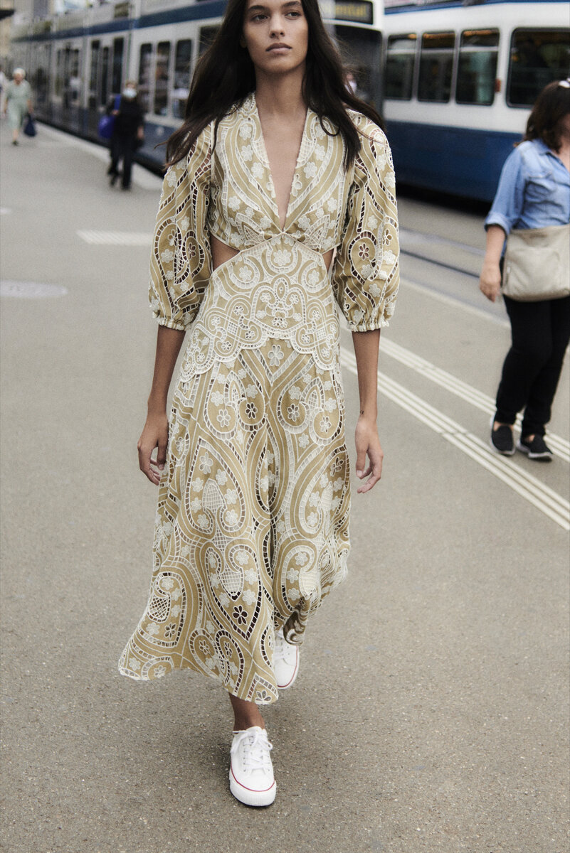     Sandro весна-лето 2022