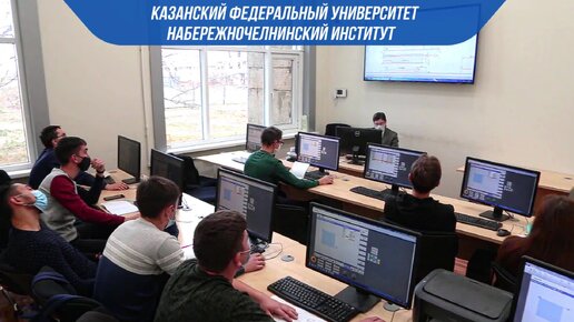 студентки в институте. учащиеся вузов. 23 школа набережные челны. специальности колледжа. куда можно поступить в челнах.