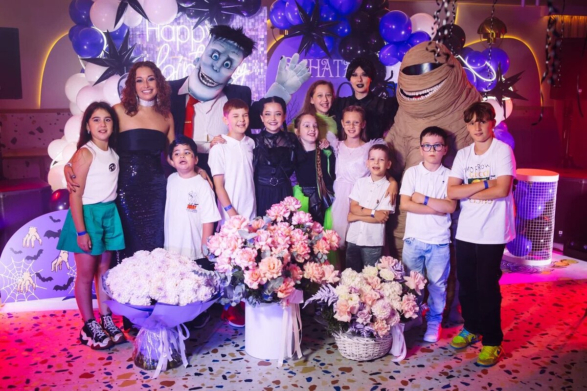 Вечеринка в стиле "Уенсдей" в парке TeikaBoom в ТРК Вегас