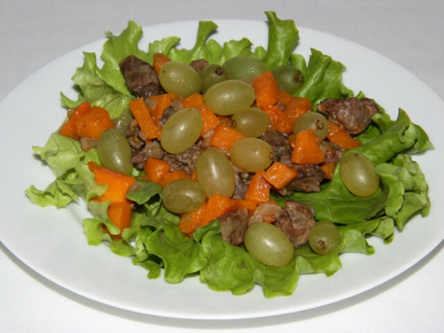 Салат с виноградом «Теплая осень»: рецепт приготовления