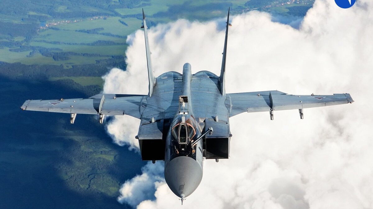     Нижегородский авиазавод «Сокол» передал Минобороны РФ партию МиГ-31, прошедших ремонт и модернизацию. Информация об этом опубликована на сайте ОАК.