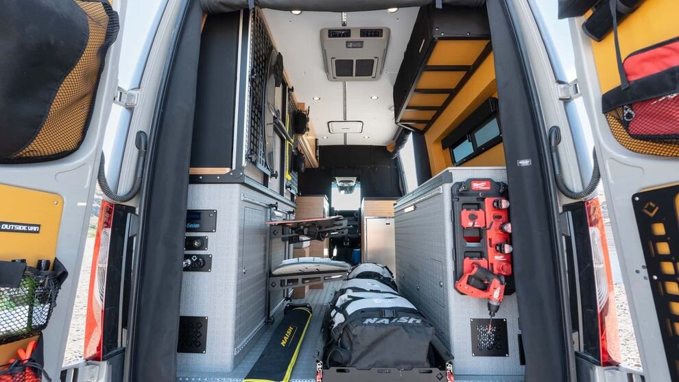 Mercedes Benz Sprinter Camper. 4x4Club