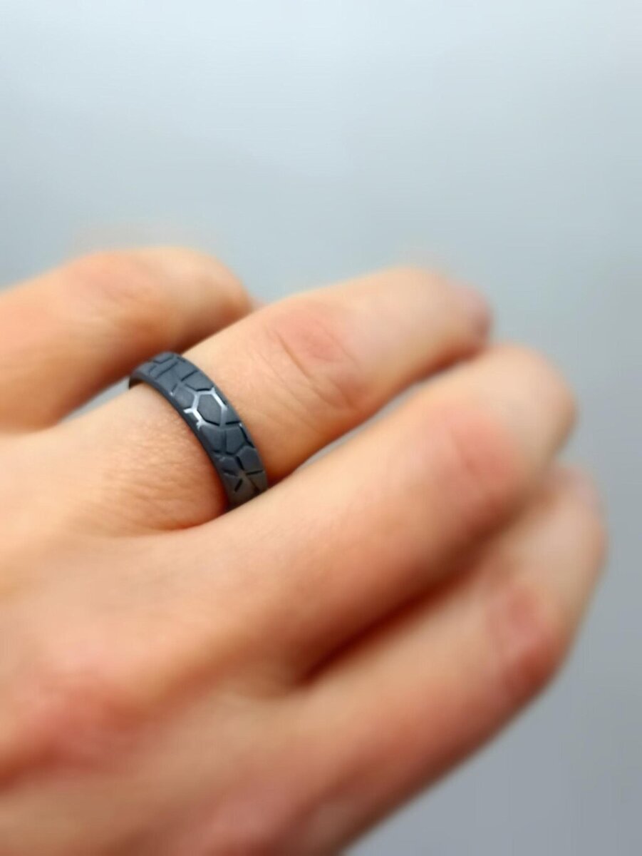    Варианты свадебных колец могут быть любыми