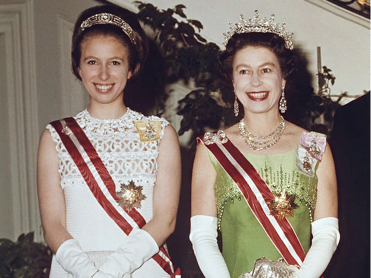 Принцесса Анна с матерью, 1969 год. Источник: Getty Images
