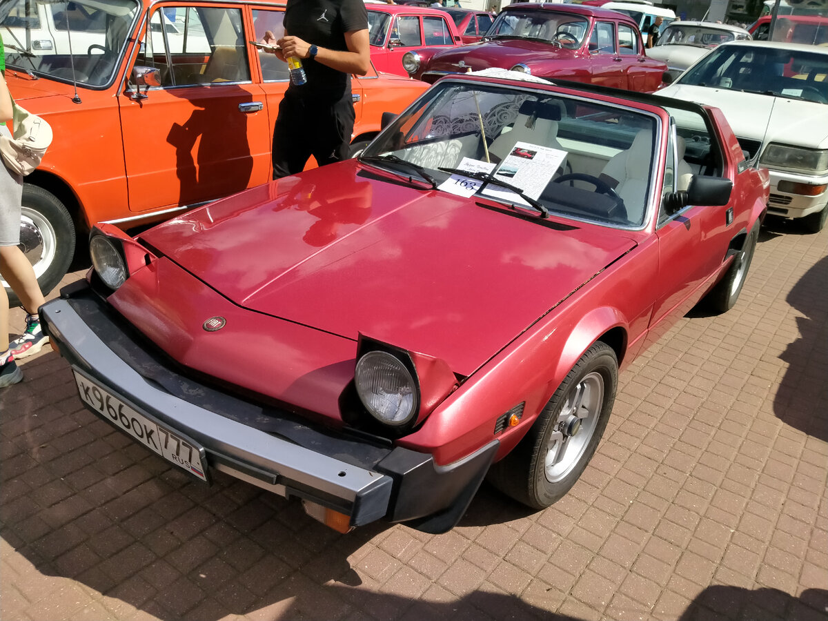 Fiat X1/9 год выпуска 1980