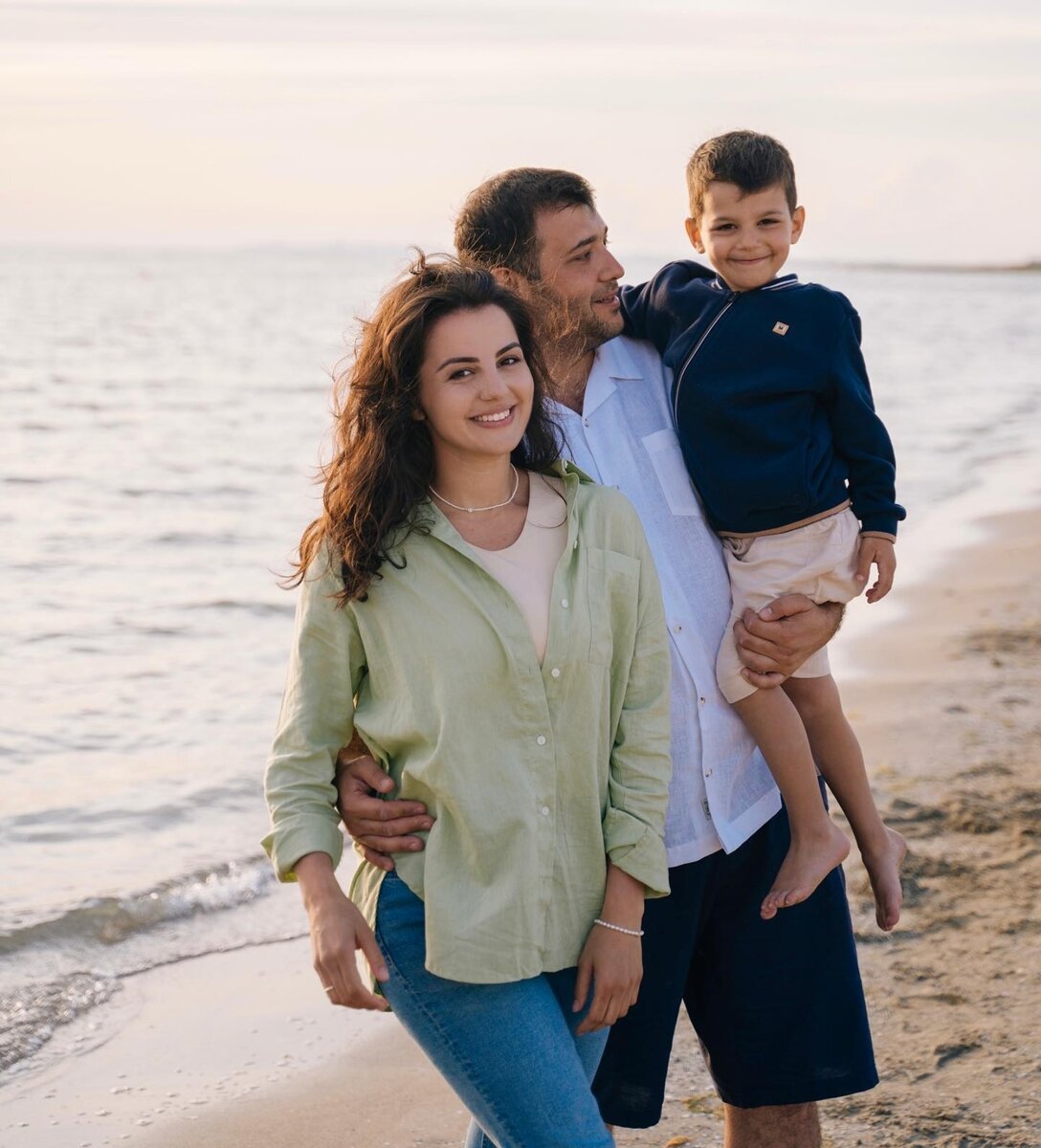 Ани с мужем и сыном