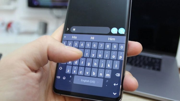    Android System Intelligence отвечает в том числе за предиктивный ввод