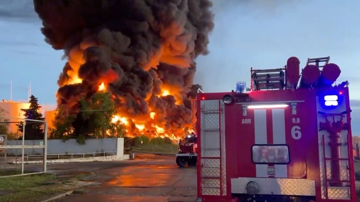     Атака Киева на штаб Черноморского флота в Севастополе стала за последнее время далеко не первой, но одной из самых символичных. Разбираем, когда и насколько успешно Севастополю приходилось отражать удары.