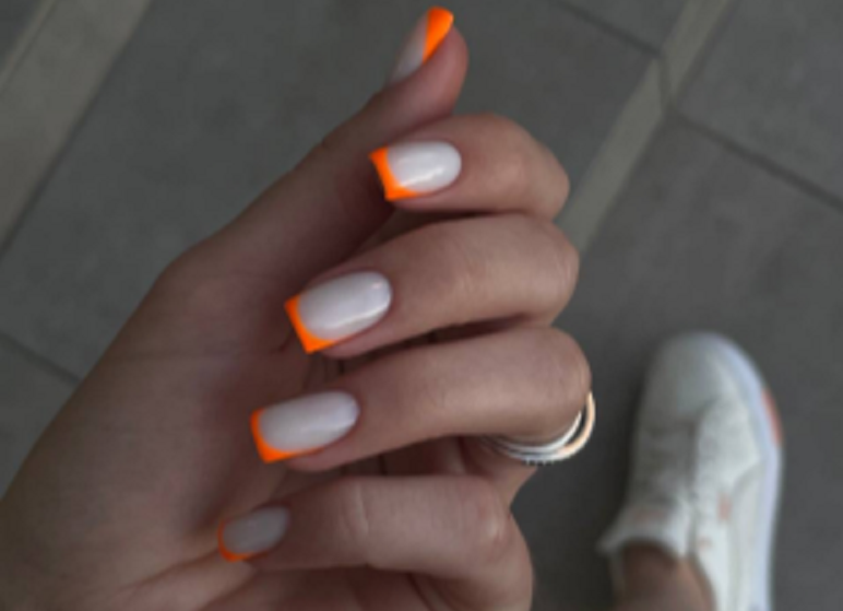    Модный осенний дизайн ногтей   
Источник: morozovabeauty.ru