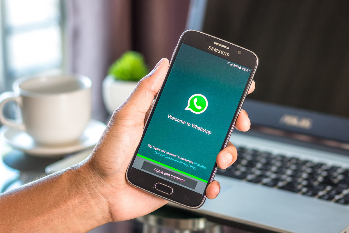 В 2024 году мало найдется тех пользователей мессенджерами, которые не слышали про WhatsApp. Больше скажем, мало даже таких, которые не пользовались американским сервисом вовсе.