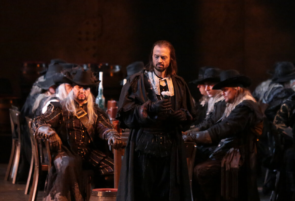 «Летучий голландец». Голландец – Натан Берг.
Фото – Дамир Юсупов. 2013.