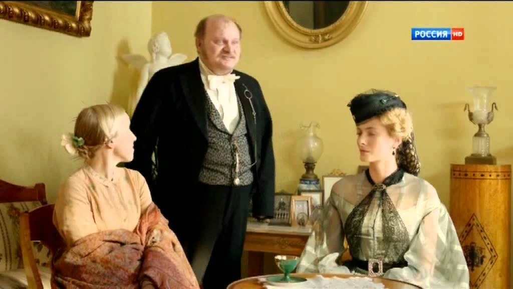 Кадр из фильма "Бесы" - Лебядкин читает стихи