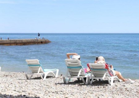    Половина крымских туристов сезона-2023 выбрали Большую Ялту. Турпоток по сравнению с 2022 годом упал на 40 процентов