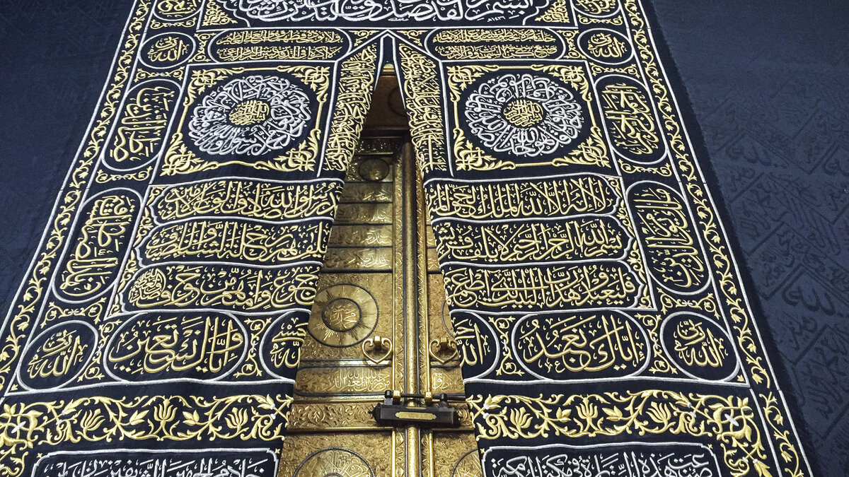 Чем покрыта Кааба в Мекке | Анхар | Дзен