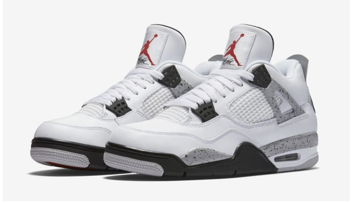 Если 5 был Бош, то это Дуэйн Уэйд.

Jordan 4, впервые представили сетку, пластиковые крылья и нубуковую кожу в кроссовках для баскетбола. Добавьте к этому пластмассовые выступы на подошве, видимую технологию Air. В этих кроссовках было слишком много крутых деталей, чтобы они не имели успеха.3. Air Jordan 3