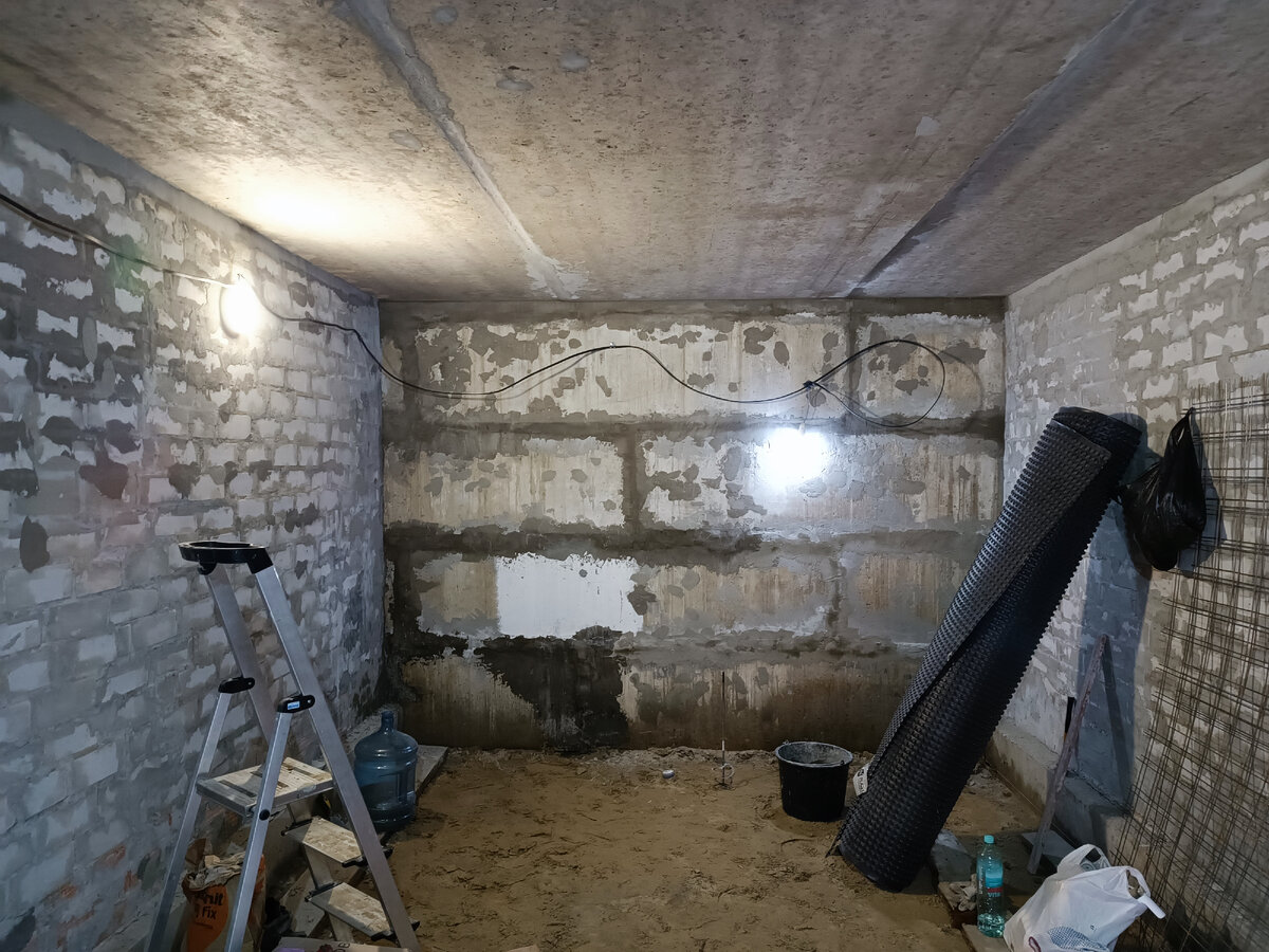 Гараж в начале работы над ним