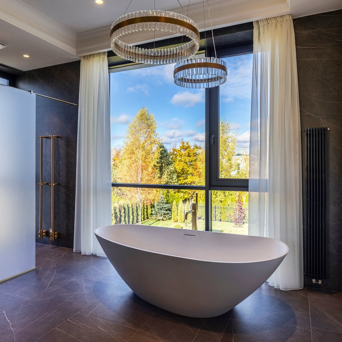 Листайте галерею фотографий и пишите в комментариях, какая понравилась больше всего