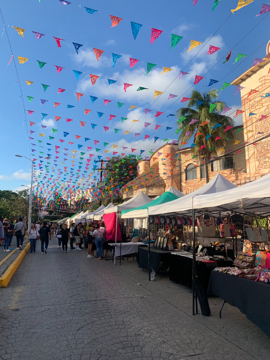 Уличная ярмарка в Канкуне