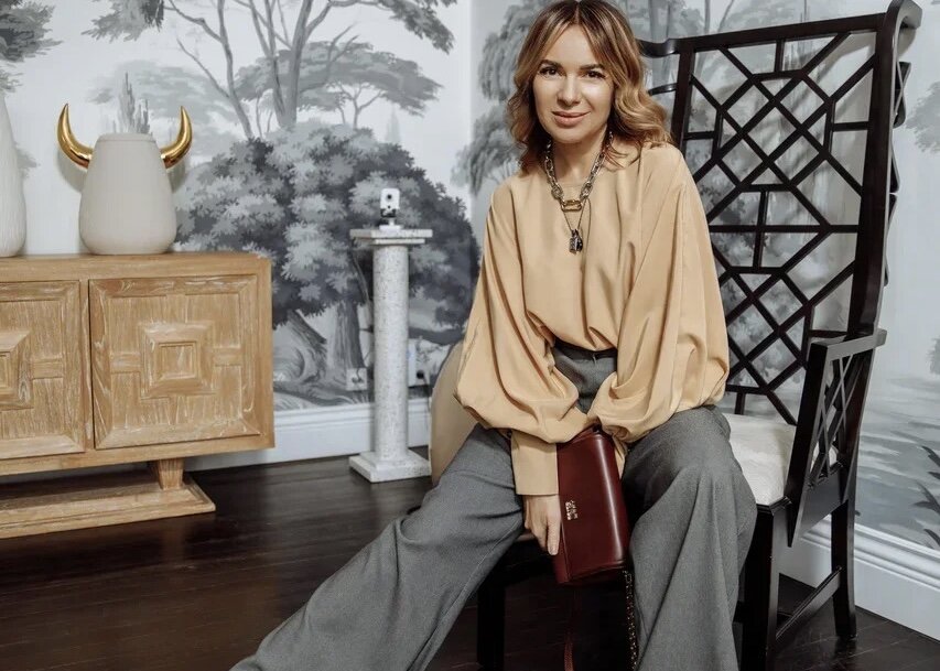 Татьяна Сулимина - российский дизайнер с 1999 года, член Национальной Академии Индустрии Моды