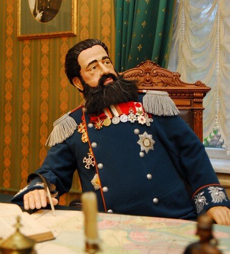 Брандмайор А.П. Паскин, восковая фигура в музее Василеостровской пожарной части в Санкт-Петербурге