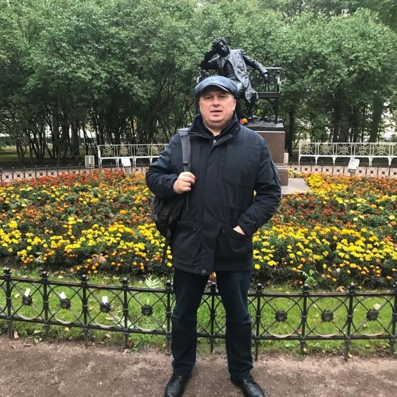    Алексей Левшин провёл за штурвалом самолёта порядка 30 лет. Подчинял себе любую машину: от «старичков» L-410 — до сверхмощных SAAB-2000. Фото: личный архив семьи Левшиных