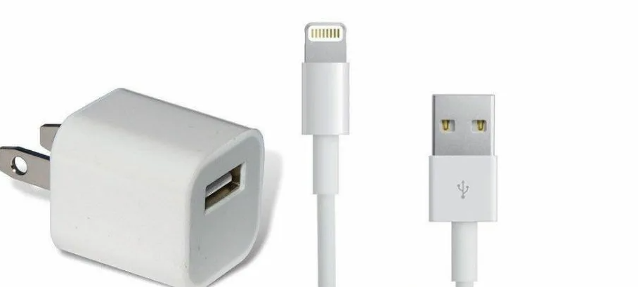 Какая зарядка у 15 айфона фото У новых iPhone 15 появятся зарядные разъемы USB-C RuNews24.ru Дзен