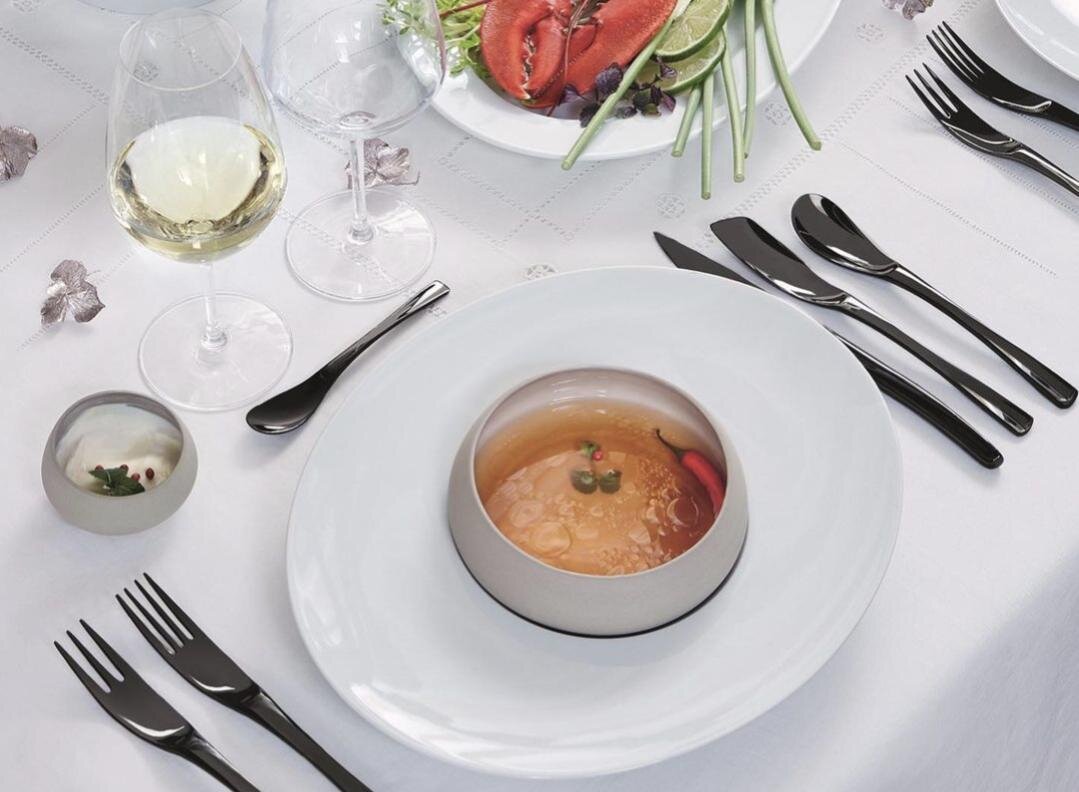    Белизна фарфора