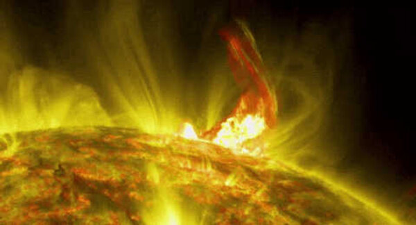Солнечный корональный выброс массы. © Giphy