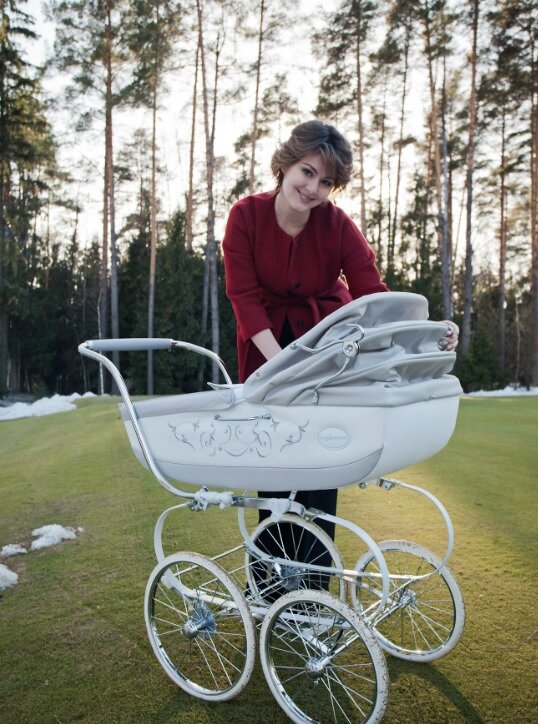 Мария Кожевника в сьемке для журнала Роды.ру
