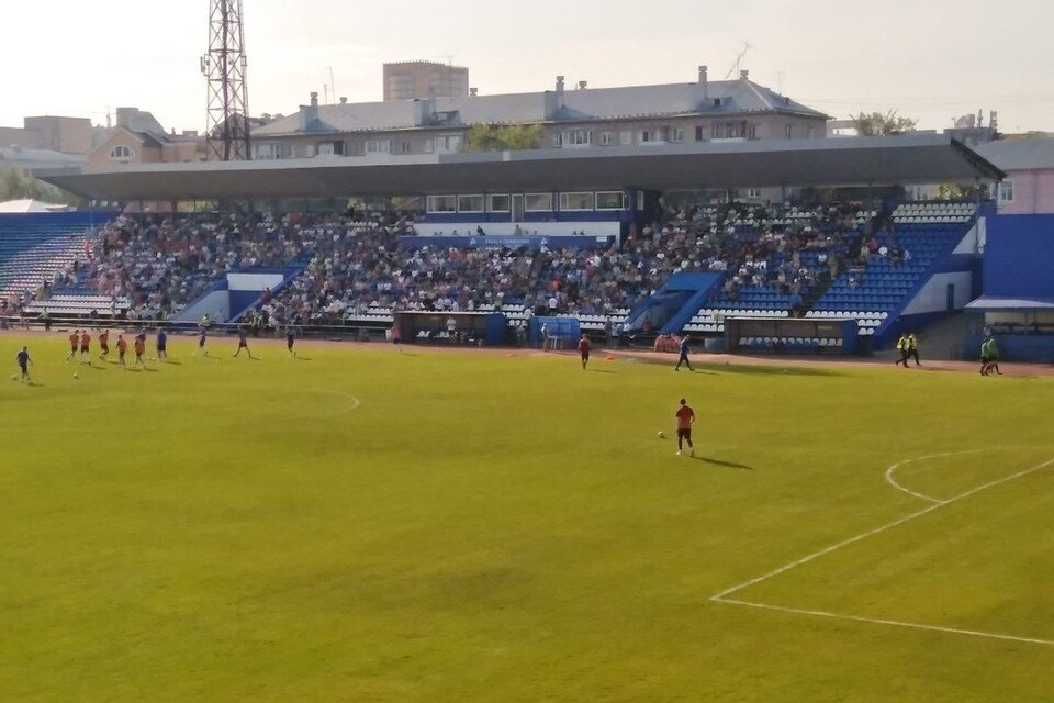    Матч вызвал большой ажиотаж у любителей футбола в Барнауле Александр Коровниченко