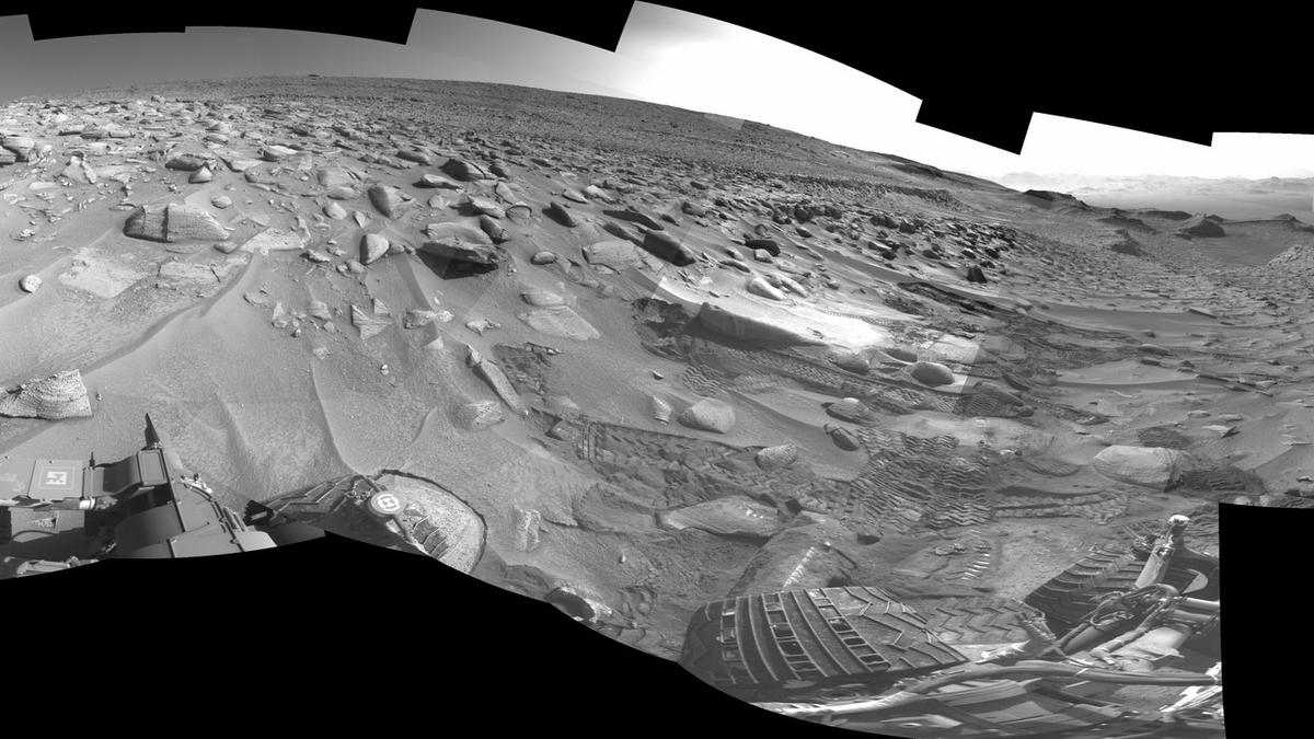 Следы Curiosity, оставленные в попытках совершить самый сложный подъём. Фото: NASA  📷
