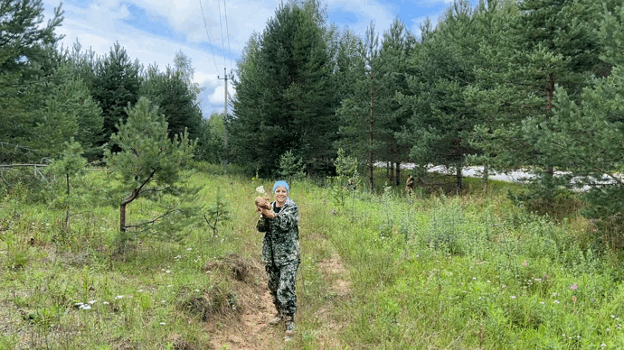 Аленка и подберезовики.
