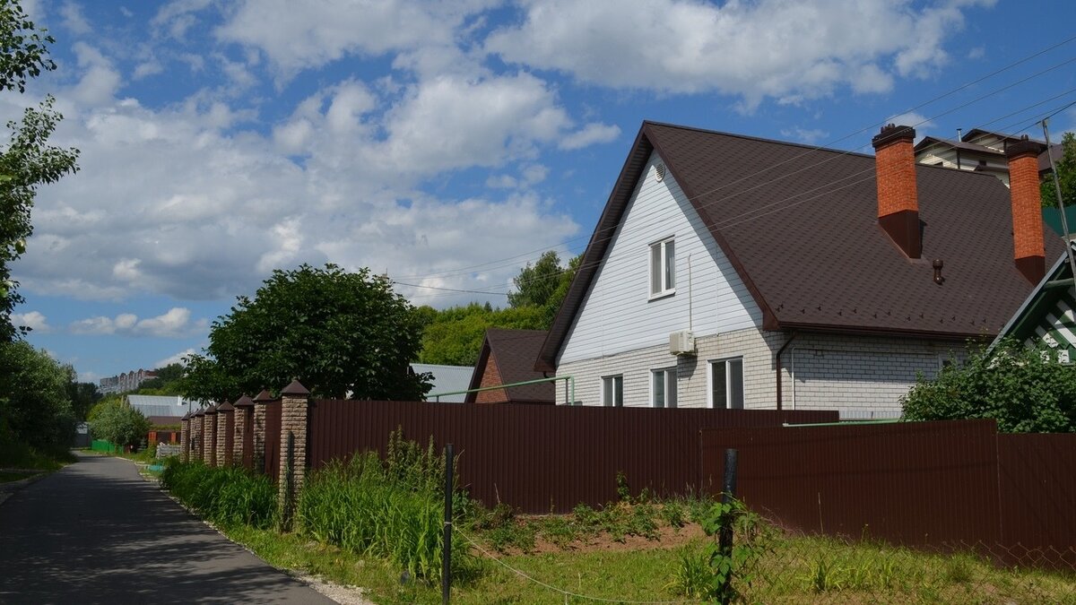     В Татарстане за семь месяцев 2023 года выявили более 5 тысяч признаков нарушений земельного законодательства. Об этом сообщила пресс-служба управления Росреестра по РТ.