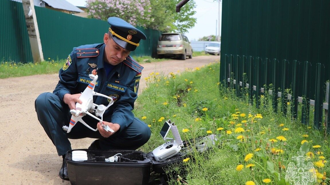     В регионе подразделения МЧС России провели конкурс на звание «Лучший внешний пилот беспилотного летательного аппарата» и объявили победителя — Олега Ельчина, сотрудника Специализированной пожарно-спасательной части