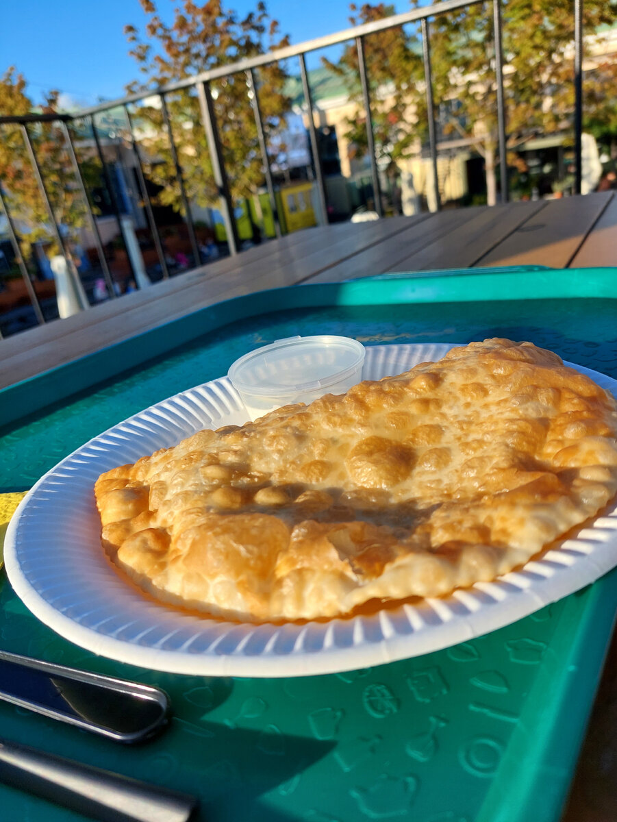 Чебуреки в Петербурге. Информация для туристов - где недорого поесть ...