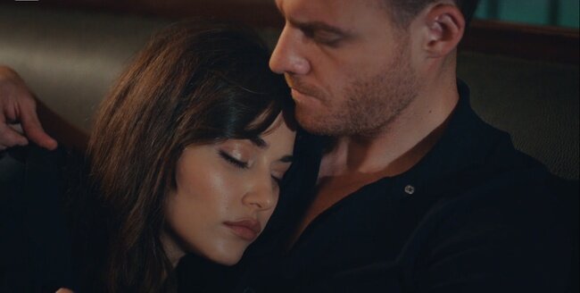 Кадр из сериала "Постучись в мою дверь"