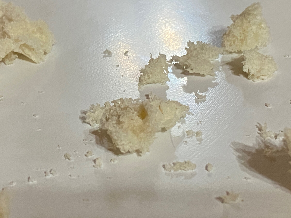 Крошки хлеба