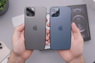    iPhone ©Daniel Romero Unsplash.com