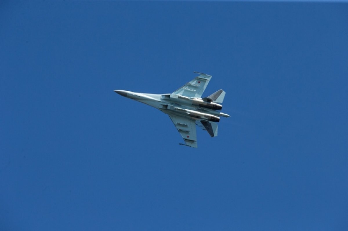    В Калининградской области потерпел крушение истребитель Су-30, выживших нет
