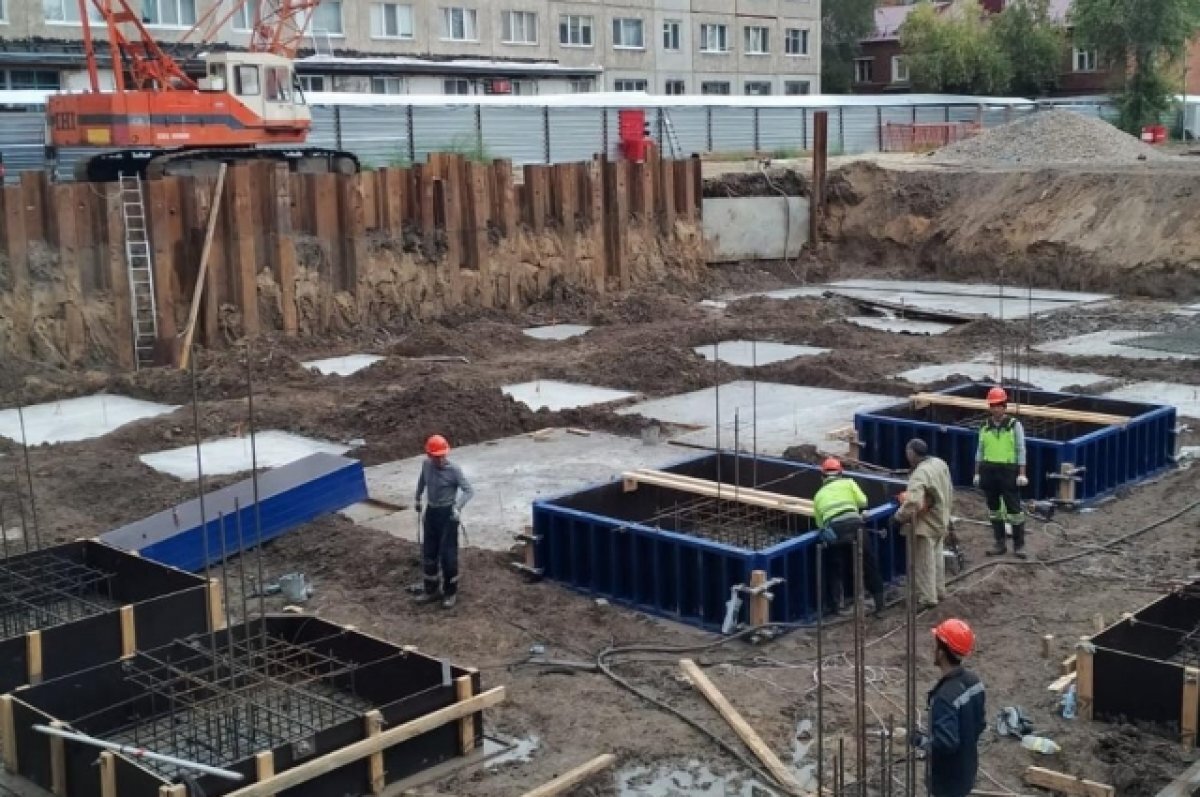    В Омской области начали строительство поликлиники в посёлке Восточный