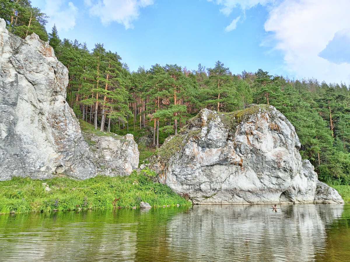 шайтан камень на реке реж