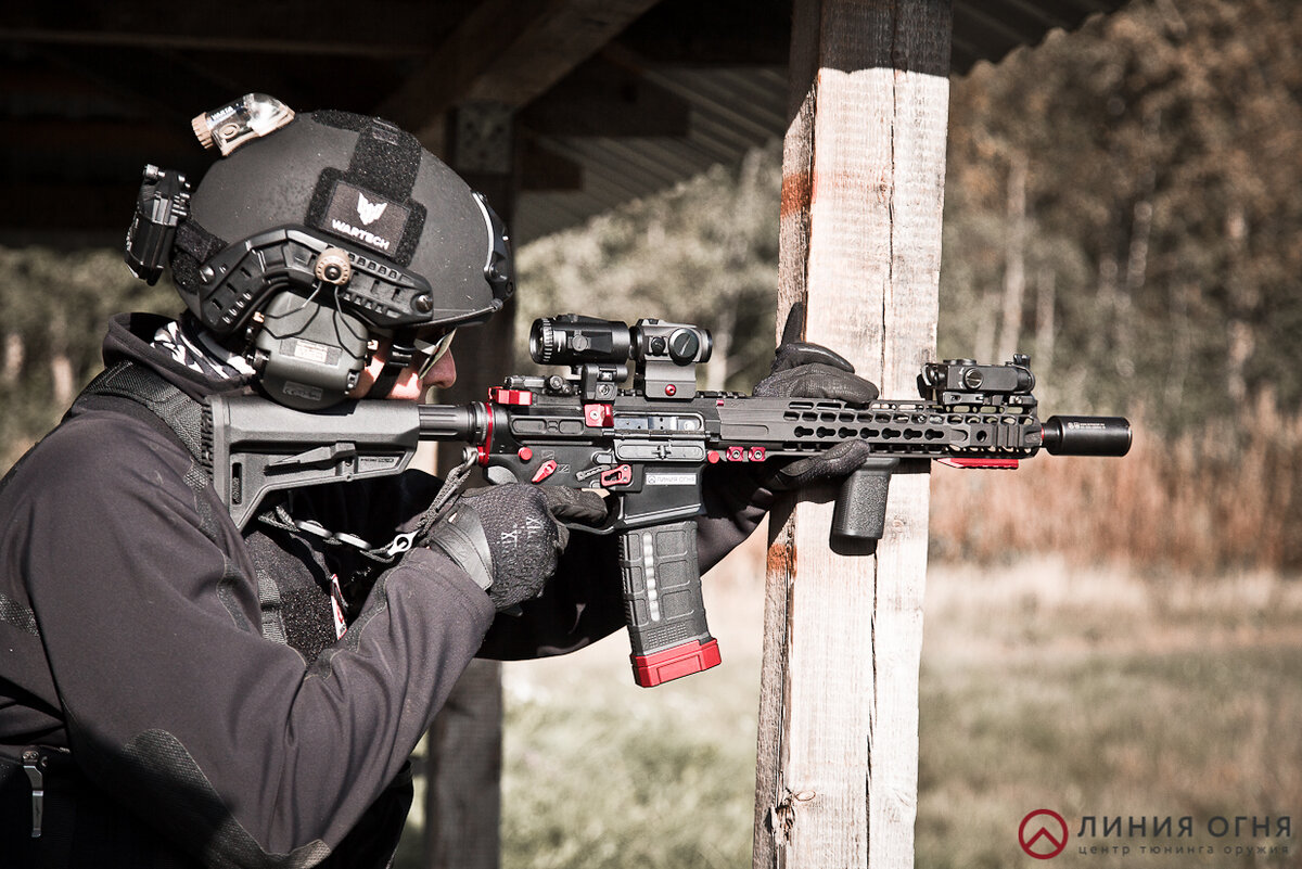 Коллиматорный прицел и увеличитель х3.