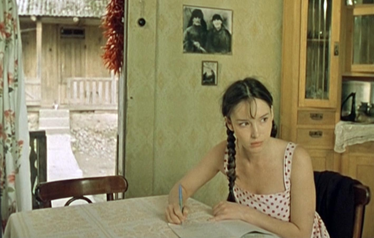 Кадр из к/ф "Воры в законе"